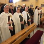Vjernička zajednica predvođena o. biskupom molila je Boga Oca  za sestre  jubilarke da ih blagoslovi i učvrsti u njihovu naumu...